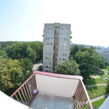 Ul. Ugorek Kolo Areny Apartment Красков Екстериор снимка