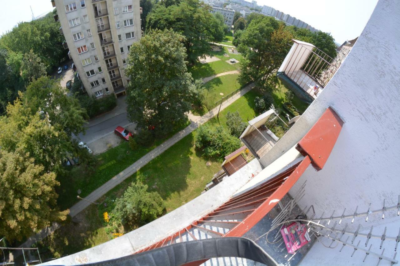 Ul. Ugorek Kolo Areny Apartment Красков Екстериор снимка
